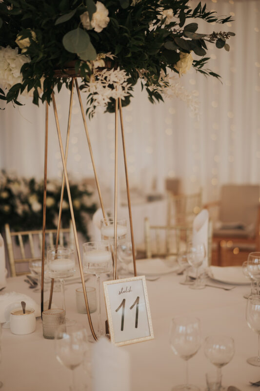 dekoracje-na-stole-wesele-bride-vibes