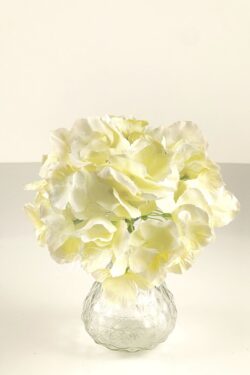 sztuczne-kwiaty-na-wynajem-bridevibes-hortensja-wypozyczalnia-dekoracji